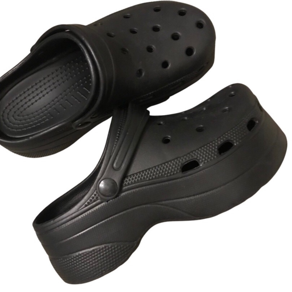 Rubber Platform Vented Clogs - Picture 4 of 10